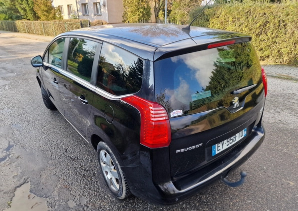 Peugeot 5008 cena 10900 przebieg: 232800, rok produkcji 2010 z Praszka małe 254